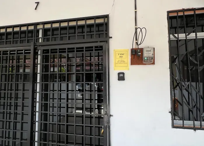 7 Stay#1 - 1 Room For 3 Pax At Kuala Berang -Best Travelers Stay