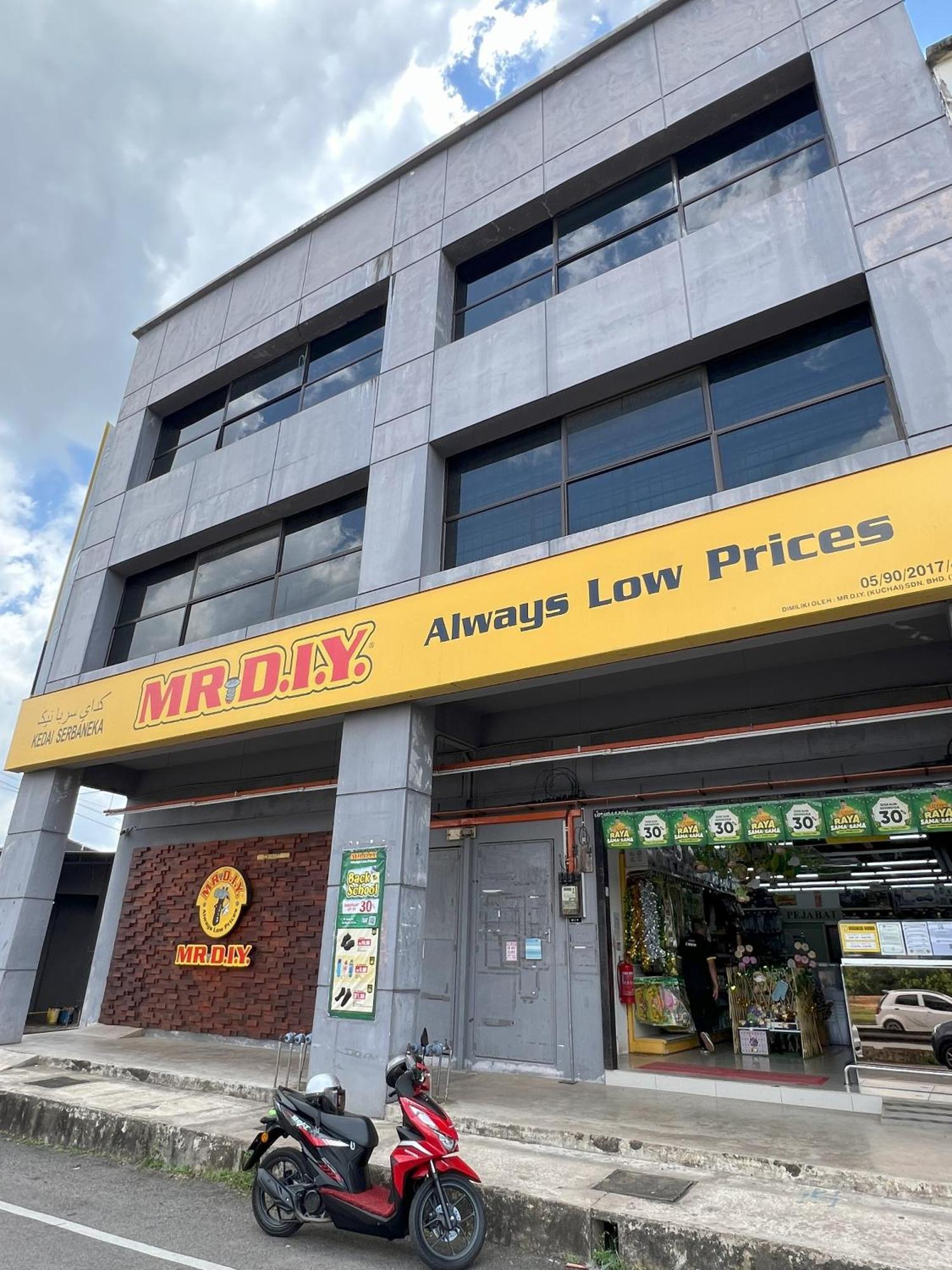 7 Stay#1 - 1 For 3 Pax At -best Travelers Holiday home Kuala Berang